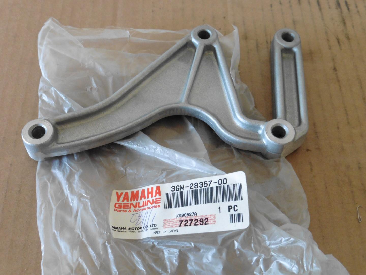 Halter Rahmen Sttze frame support cowling passt an Yamaha Fzr 1000 3GM-28357
