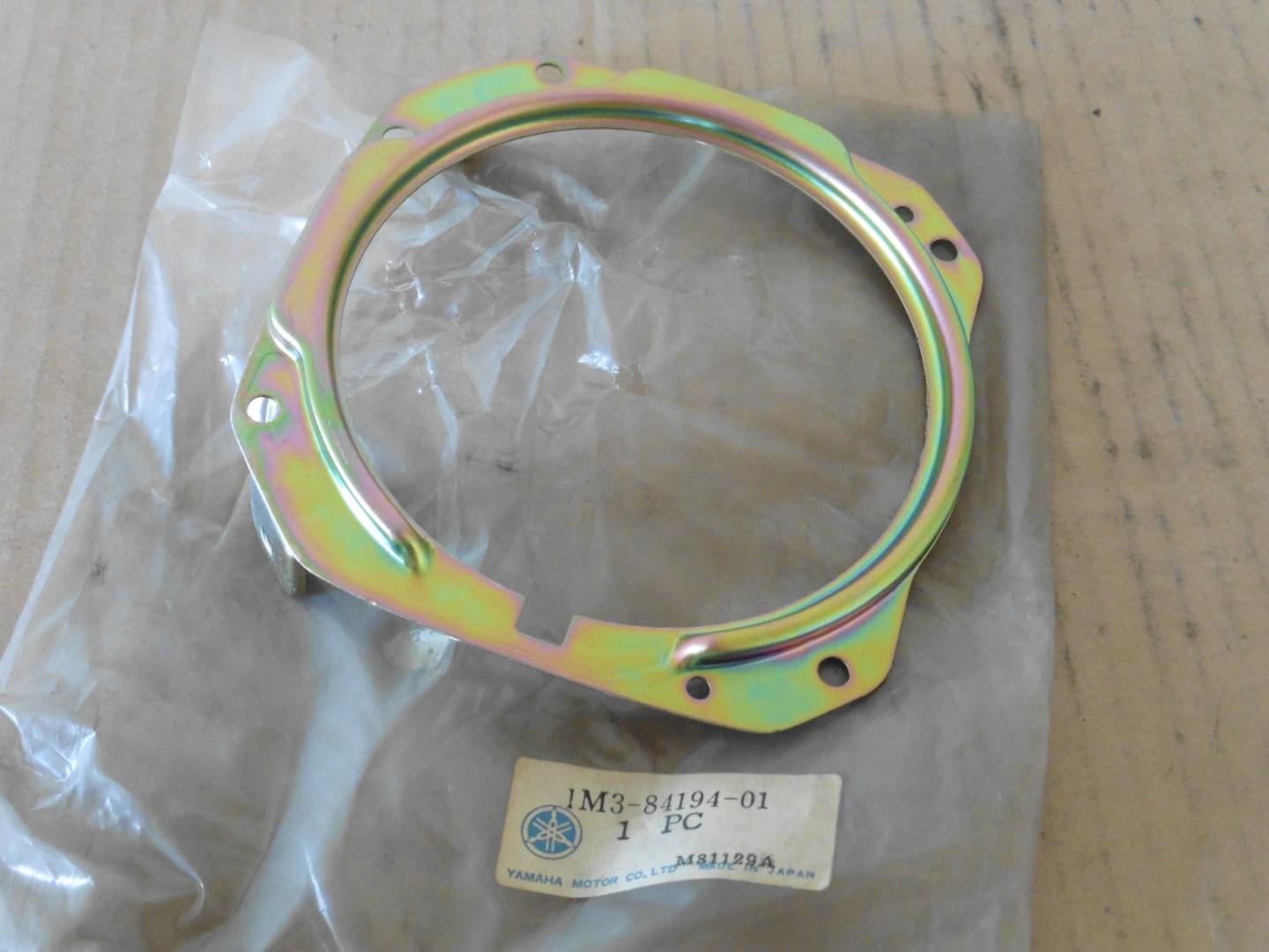 Lampenring innen ring head lamp passt an Yamaha Bop 50 1M3-8419