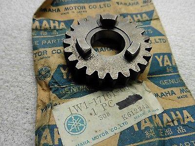 Getrieberad Zahnrad gear 6th pinion passt an Yamaha Yz 100 125 77-78 1W1-17161
