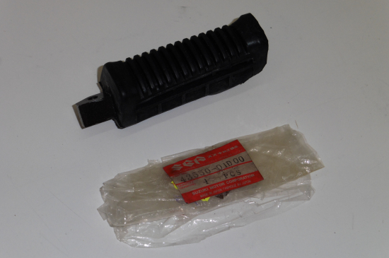 Fu�raste vorne rechts foot rest front right passt an Suzuki Gs 500 43550-01D00