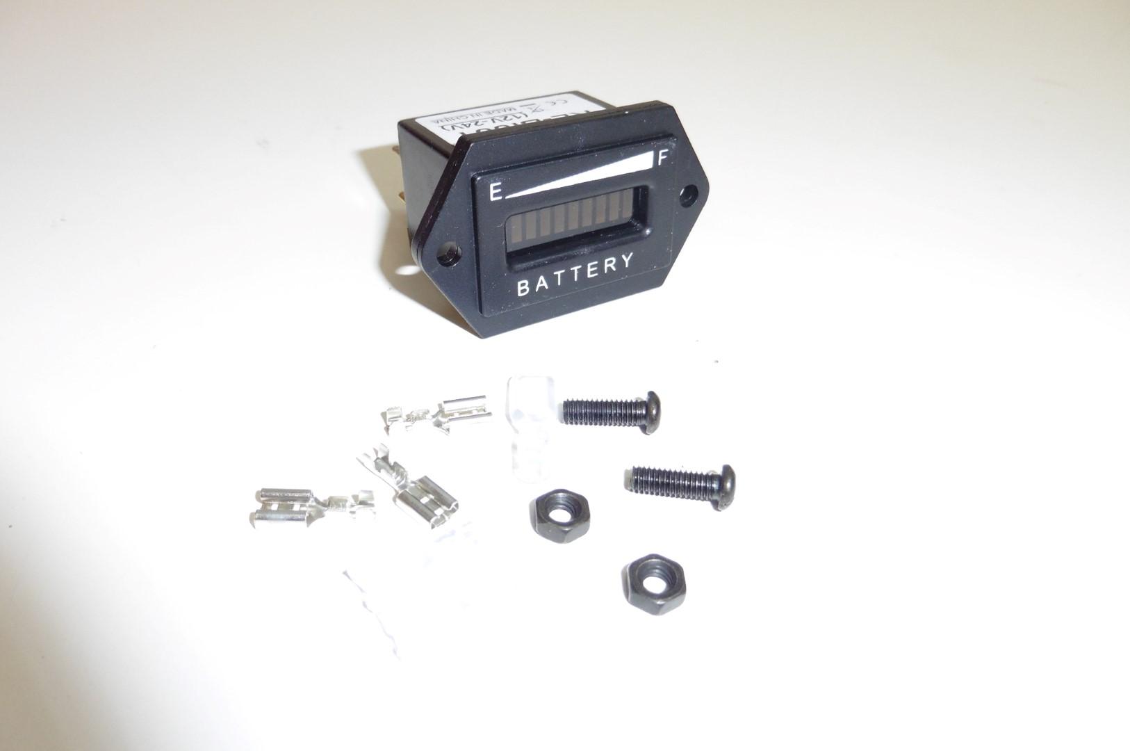 Batterieanzeige Anzeige f�r Batterie Spannungsanzeige Baumaschine Traktor Lkw