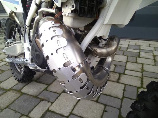Krmmerschutz 2-Takt Aluminium Hitzeschutz Protektor exhaust Enduro silber