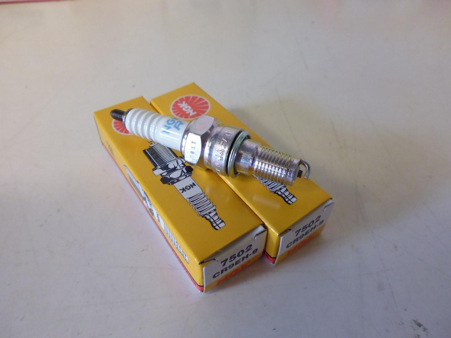 2x Ngk CR9EH-9 7502 Zndkerzen passt an Honda Cb600f Cbr600f Cbr900Rr Vfr750f