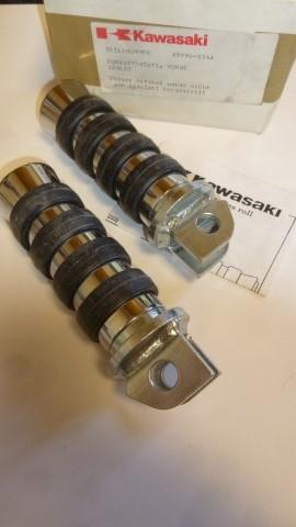 Fu�rastensatz vorne Fu�rasten front foot rest passt an Kawasaki 99990-834A