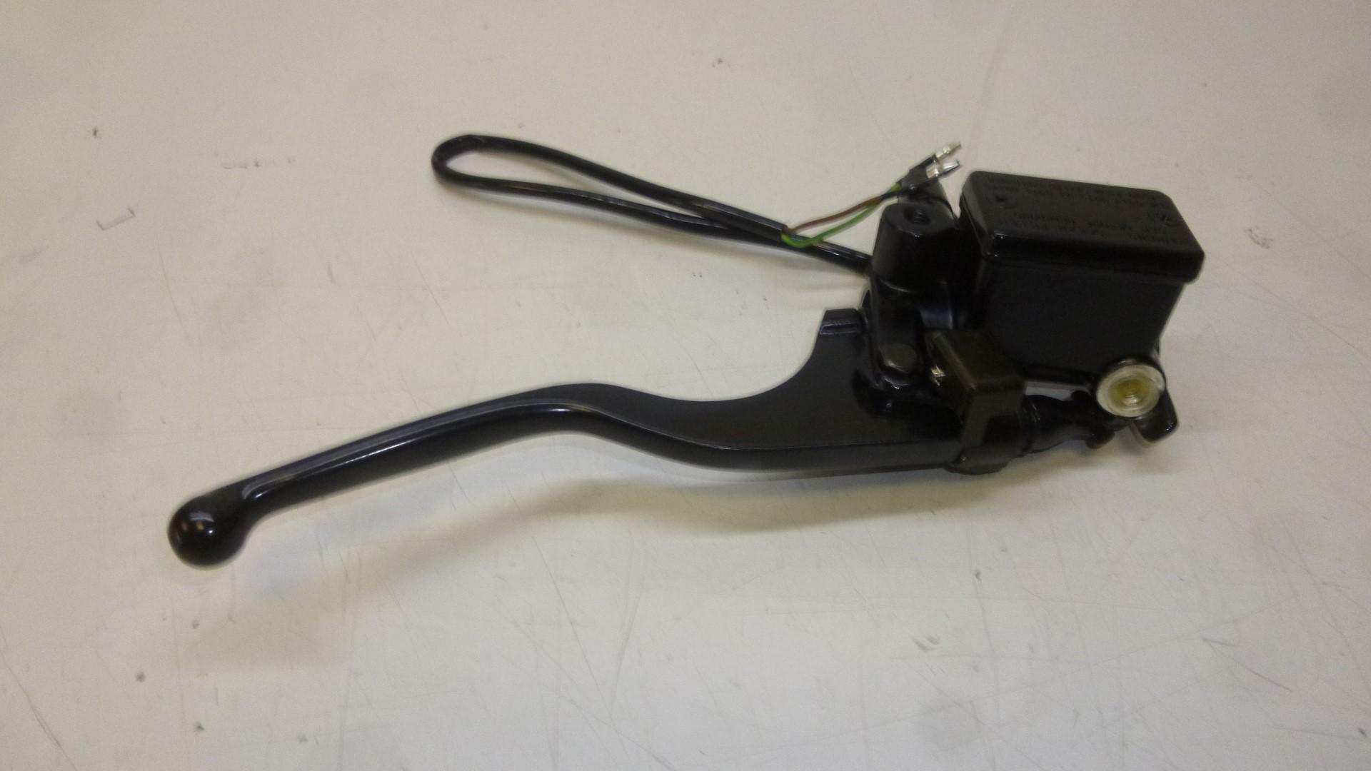 Bremspumpe rechts Bremsarmatur lever Quad passt an Triton Defcon 700 2012 sw