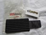 Batterie Unterlage Sitz Gummi seat battery passt an Yamaha Sr 125 5HO-82122 Batterie Unterlage Sitz Gummi seat battery passt an Yamaha Sr 125 5HO-82122
