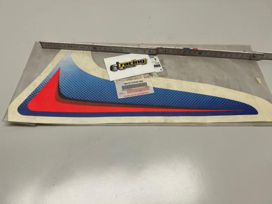 Dekor Aufkleber Sticker Emblem passt an Suzuki  Burgman 125 12-13 68137-07E00